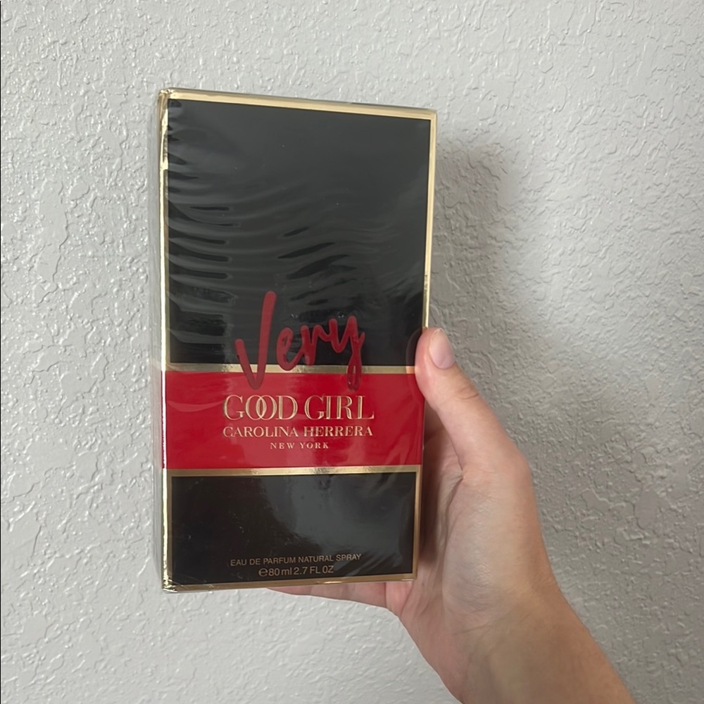 NWT Carolina Herrera Very Good Girl Perfume / Fragrance